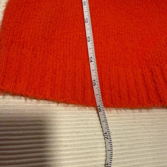 Urban Outfitters Orange Cowl Neck Cropped Sweater Small - Picture 3 of 8